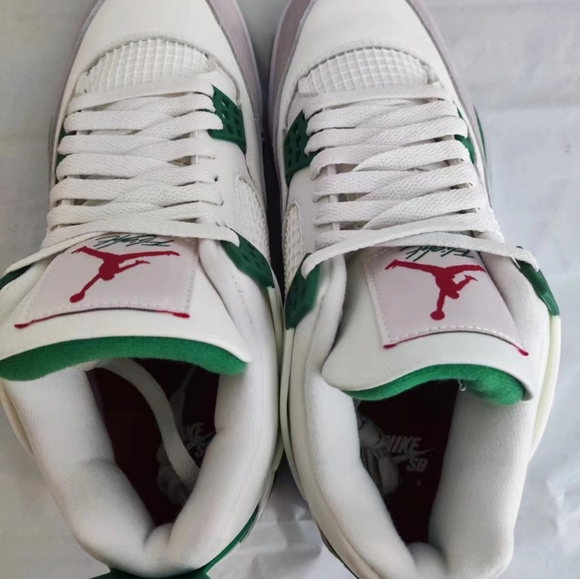 Nike SB x Air Jordan 4 Retro  Green - Picture 2 of 5